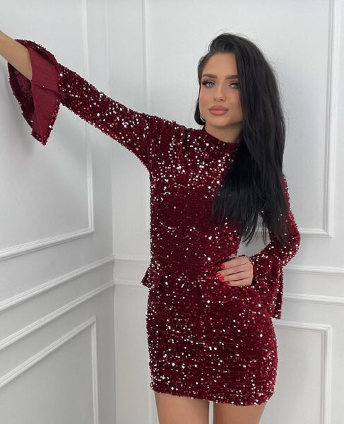 Mini kleita ar fliteriem